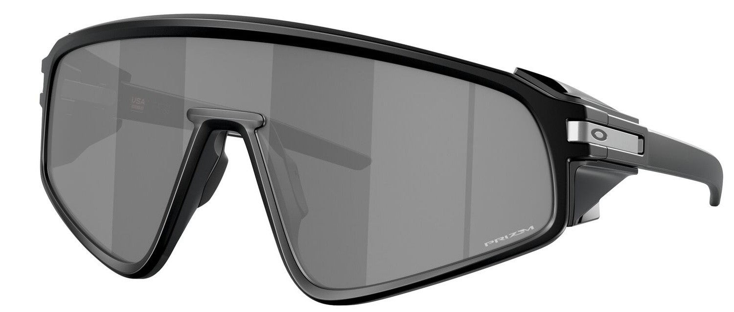 Latch Panel Sports Sunglasses